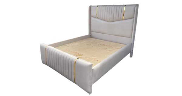 5 by 6 Chester bed cream