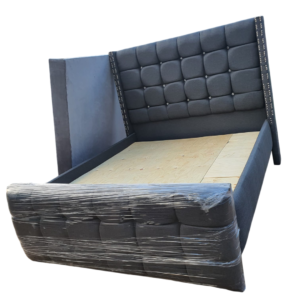 5by6 Black Chester Bed