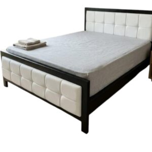 White Mocket Chester Bed